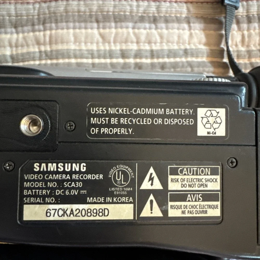 Samsung SCA30 Video Camera Recorder 8mm Player Camcorder UNTESTED No Charger
